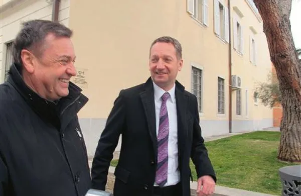 Janković na obisku pri  Popoviču