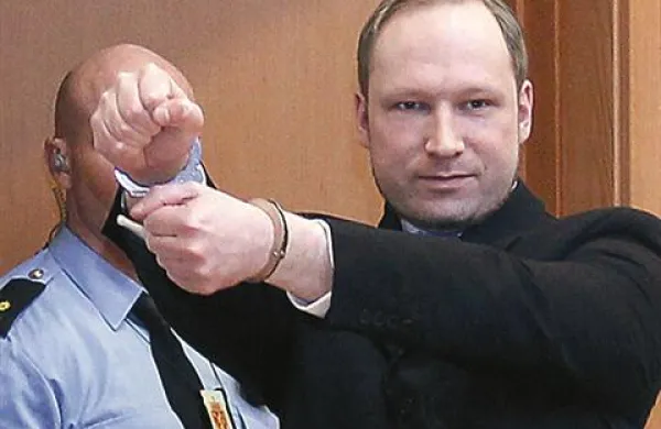 Danes so bili na sodišču na zaslišanju Breivika prvič navzoči tudi predstavniki medijev.