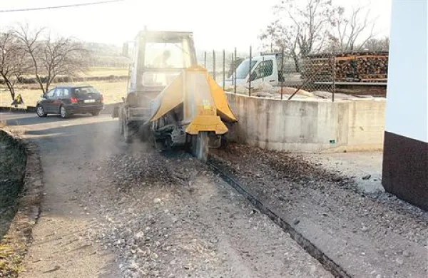 Kanale za odprto širokopasovno omrežje  so te dni  “rezali”   v Godnjah