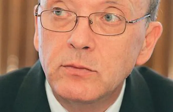 Člani matičnega odbora državnega zbora  so končali z zaslišanjem kandidata za ministra za notranje zadeve Vinka Gorenaka (SDS) in ocenili, da je bila njegova predstavitev ustrezna