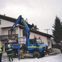 Burja je odkrivala strehe, živali so ostale brez vode