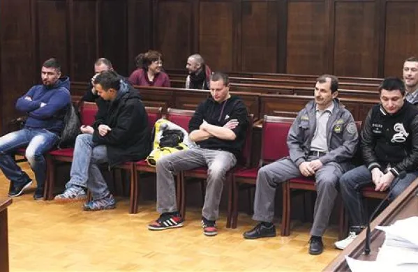 Tri leta po ropih so se v sodni dvorani koprskega sodišča spet srečali vsi štirje akterji bančnih ropov v Komnu in Renčah