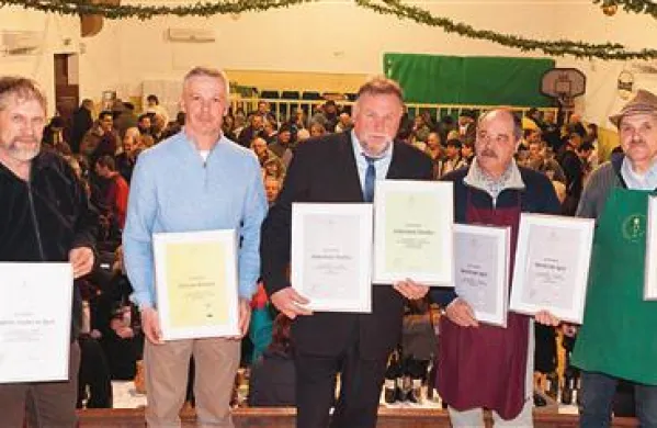 Letošnji Vinolovi prvonagrajenci (z leve): Janko Brajnik, Robert Ratoša, Darko Jakomin, Igor Hreščak in Lučjano Šergon