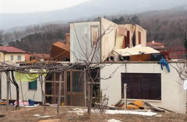 Na Goriškem bodo socialno šibkim pomagali pri odpravi škode, ki jo je povzrožila  burja