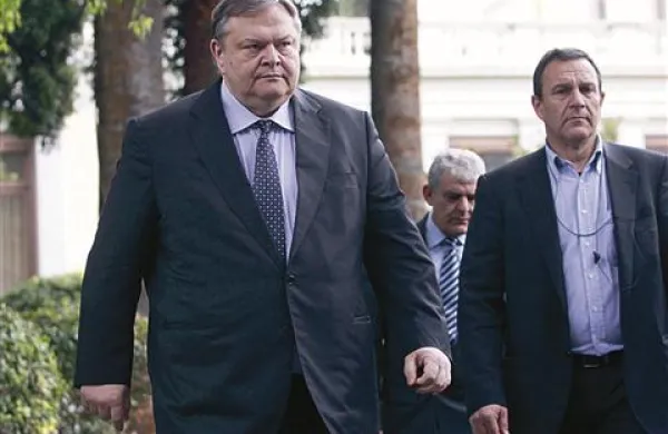 Nemčija ne bo metala denarja v &ldquo;luknjo brez dna&rdquo;