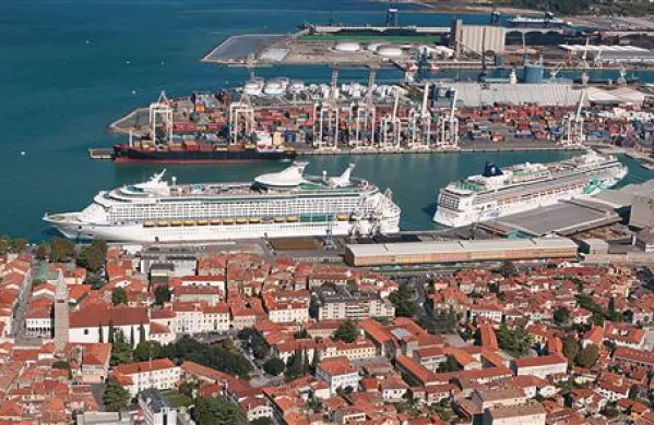 Prihodnjo turistično sezono bodo v Kopru privezali najmanj 46  ladij za križarjenja