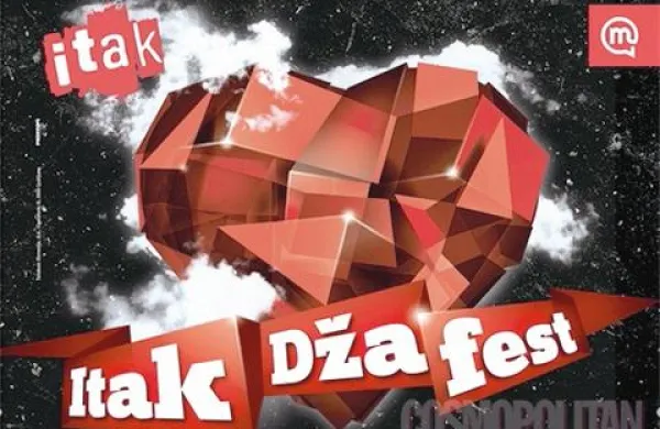 Mobitel je z uvedbo paketa Itak Džabest, s katerim je skušal konec leta 2008 ustaviti nagel odliv naročnikov, predvsem mladih, kršil konkurenčno zakonodajo