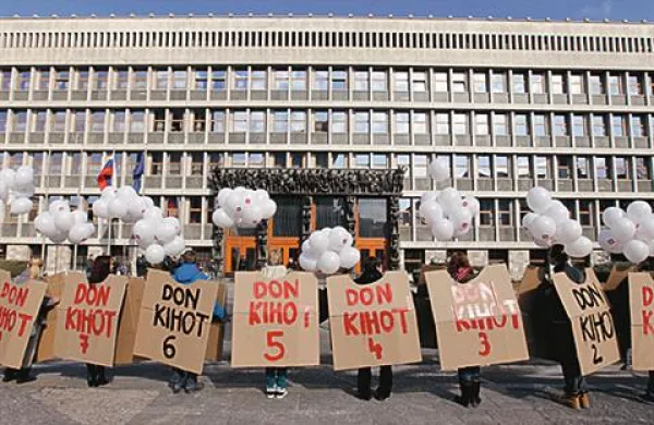 Dijaki so se danes oblekli v maske Don Kihota