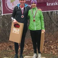 Članici Meta Trampuš (levo) in Urška Bajc