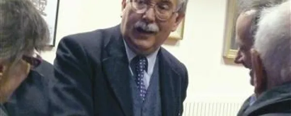 Gian Antonio Stella v Novinarskem krožku v Trstu