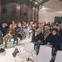 Napovedana tema o Freudu in Žiberni je napolnila  dvorano divaškega muzeja