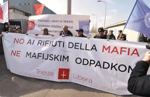 V iniciativo so se tokrat povezali okoljevarstveniki  iz Taranta, Trsta in Slovenije