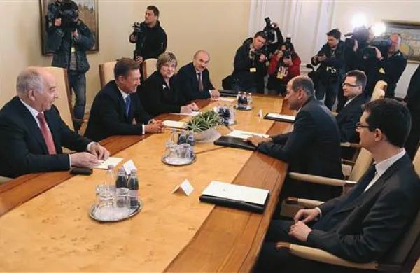 Aleksej Miller je Janezu Janši povedal, da je ocenjena vrednost investicije v Sloveniji približno  milijardo evrov. Janša je poudaril  vlogo ministrstva za infrastrukturo in prostor pri realizaciji projekta Južni tok, še posebej v luči umeščanja projekta v prostor. Sogovornika sta se strinjala, da je investicija velika priložnost za slovensko gospodarstvo in pomemben korak ob prizadevanjih za višjo gospodarsko rast in rast zaposlenosti v Sloveniji.