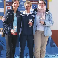 Najboljše mlajše veteranke na krosih, z leve: Jana Kotar Ilijaš, Kristina Bele, Metka Kenda