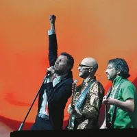 Jovanotti v Trstu-Ples  z minuto ti&scaron;ine
