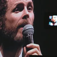 Jovanotti v Trstu-Ples  z minuto ti&scaron;ine