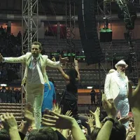 Jovanotti v Trstu-Ples  z minuto ti&scaron;ine
