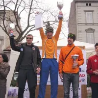 Prvi trije so bili Slovenci. Tako se je zmage veselil Peter Oblak, pokal za drugo mesto je dvignil Robert Kotnik, Mitja Kosovelj pa je razmišljal, kako težka je poškodba noge; da mu le v pripravah na milanski maraton ne bi pokvarila še kakšnega računa. 