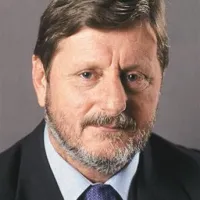 Robert Trampuž  