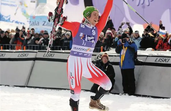 Vodilni v svetovnem pokalu, Avstrijec  Marcel Hirscher,  se je pred dvema letoma tako veselil drugega mesta na vitranškem pokalu