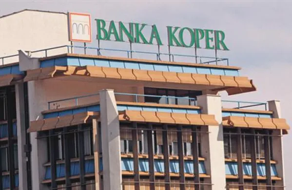 Lastnica Banke Koper je lani ustvarila za več kot 8 milijard evrov izgube
