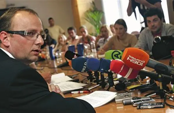 Država “ni neki božiček, da bo delila po podjetjih takšne in drugačne subvencije,” je danes povedal gospodarski minister Radovan Žerjav