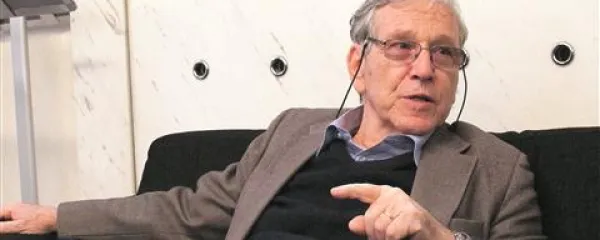 Amos Oz: “Izrael se je  rodil iz plemenitih sanj, sanje pa je nemogoče docela uresničiti. Vse, kar se rodi iz njih, je zapisano vsaj rahlemu razočaranju.”