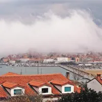 Oblak je postal tarča številnih fotoaparatov