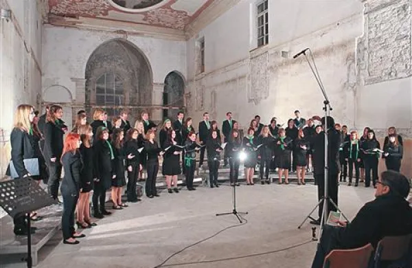 Dvorana cerkve sv. Frančiška se je izkazala za izjemno akustično