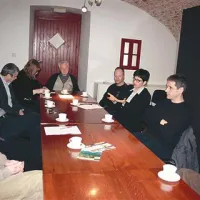 Posvet “modrih” o umestitvi instalacije Rojstvo Idrije
