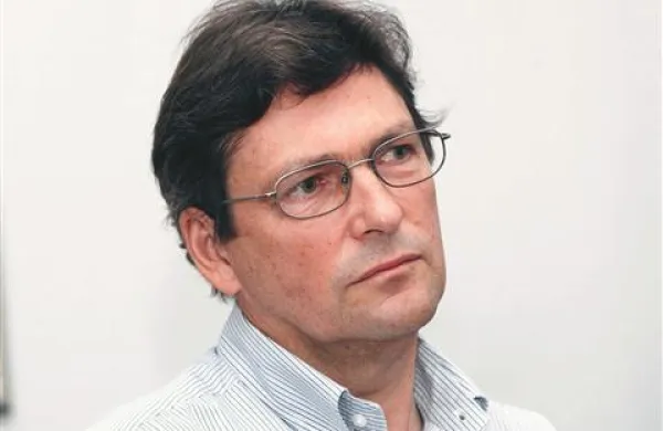 Pri sprejemanju izolskega občinskega prostorskega načrta (OPN) zaradi neodzivnosti pristojnih državnih organov že leto dni stopicajo na mestu, pravi župan Igor Kolenc