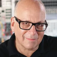 Daniel Miller