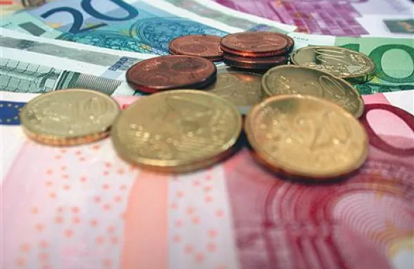 Denar je končno prišel na račune socijalno ogroženih