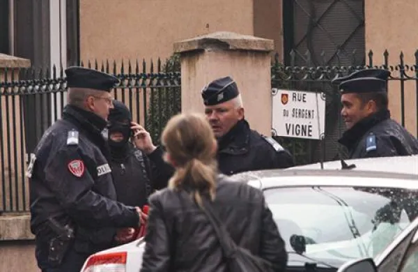 Francoska policija je sporočila, da je Mohammed Merah mrtev