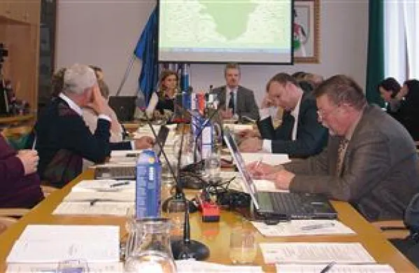 Pivški svetniki so za zaprtimi vrati razrešili VS Stara Sušica