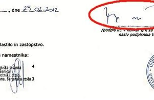  Izsek iz pooblastila FHŠ pisarni Senica, podpisanega 29. februarja letos. Rado Bohinc, ki mu je mandat rektorja prenehal novembra lani, je o rdeče obkroženem podpisu dejal: “Lahko bi bil moj.”