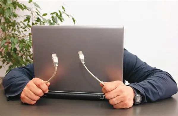 Bodo hekerji zadnji dan marca res “ugasnili” internet?