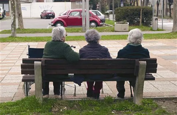  V Občini Miren-Kostanjevica bodo   za pomoč na domu uporabniki  mesečno plačevali enak znesek kot lani in predlanskim. Fotografija je simbolična.