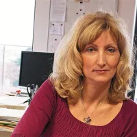 Vesna Mikolič upa, da  bo rektor še enkrat pretehtal svojo odločitev  