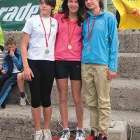 Deklice 1999: Hana Kranjec, Manca Kerkoč, Katja Rutar