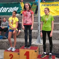 Deklice 1998: Niki Kmetec, Tinkara Gregorčič, Tara Klavžar