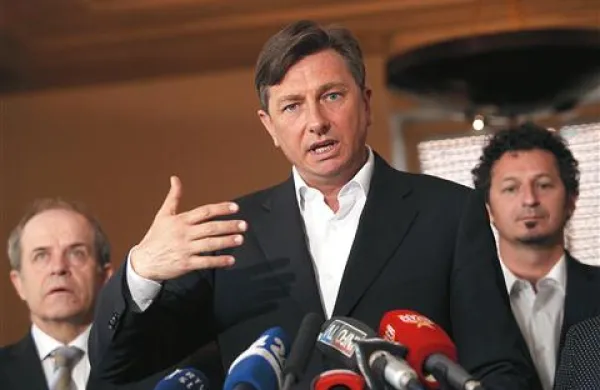 Pahor včeraj ni komentiral kandidatur za predsednika stranke, njegov tekmec pa bo tudi Patrik Vlačič (desno)