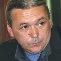 Vlado Peruničič: “Občina se ne odpoveduje nameri, da bi pridobila vilo in park. Čas nas je prehitel. Nismo hoteli hiteti in se dogovarjati na silo. Korektno se nam je zdelo, da z novo vlado začnemo pogovore na novo.” 