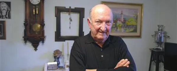 Anton Petje je v filmu nosil italijansko uniformo, njegovo italijanščino pa je nadzorovala njegova žena, Goričanka Bogdana Bratuž