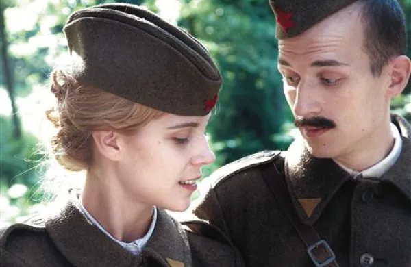 Franja (Ula Furlan) in  mož Frenk Bidovec  (Matevž Mueller)