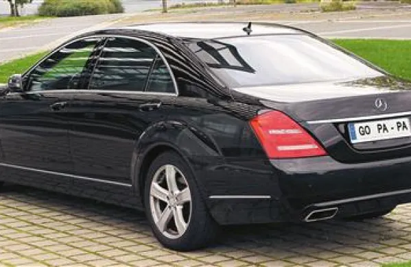 Novo vodstvo Primorja je ostalo brez mercedesa in dveh audijev (slika je simbolična)
