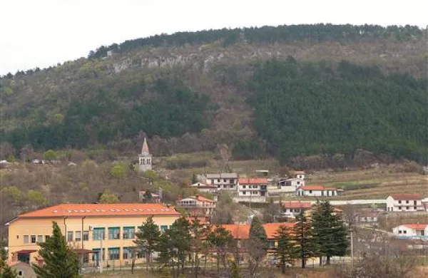 V Grači&scaron;ču je &scaron;olarje presenetil mraz