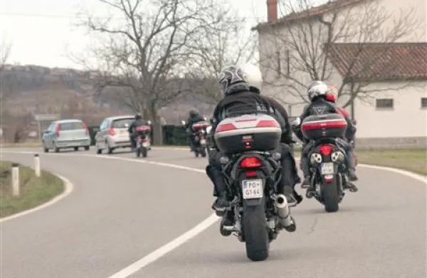 Policisti bodo od danes do nedelje že drugič letos poostreno nadzirali voznike motornih vozil, so sporočili z Generalne policijske uprave