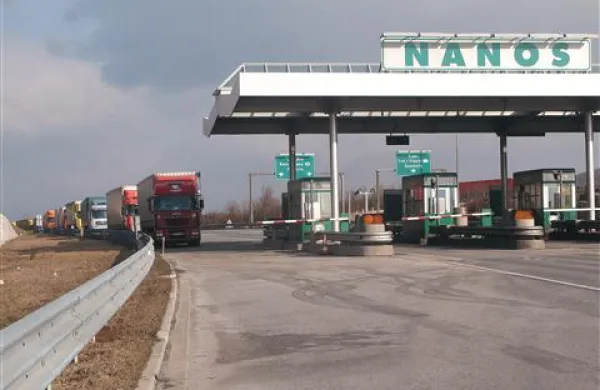 Cestninska postaja Nanos