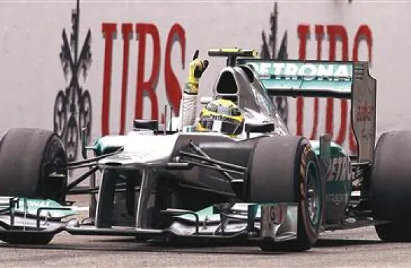 Nico Rosberg je v Šanghaju slavil prvo zmago v formuli ena